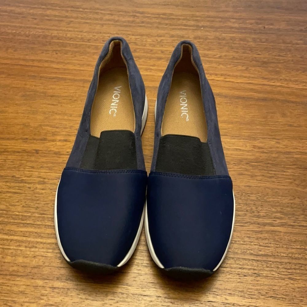 Vionic shoes